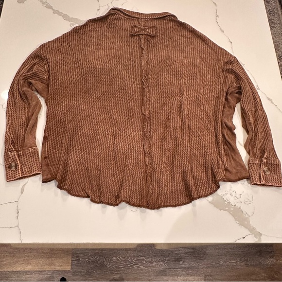 Zenana Thermal Button Down Shirt Womens Size L / XL Brown Cotton Waffle Stretch - Picture 2 of 10